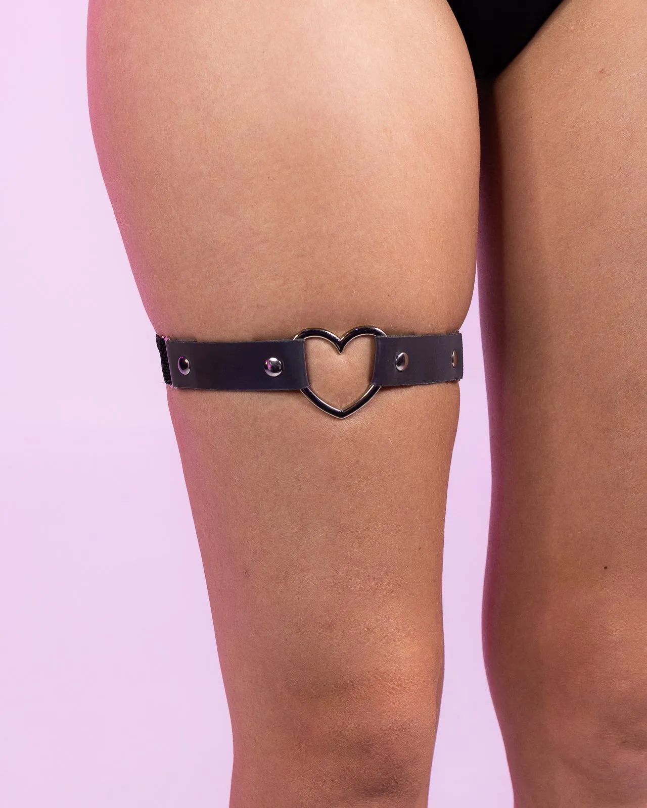 1pc Rainbow Reflective Heart Leg Garter