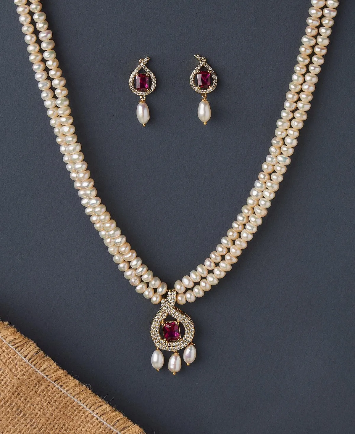 Beautiful Real Pearl Necklace Set