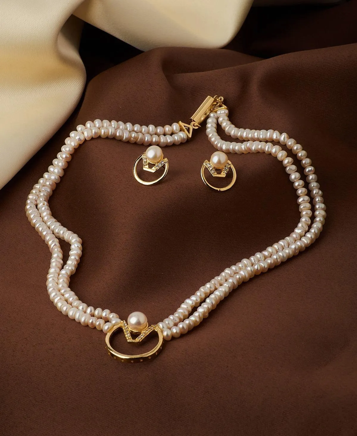 Classy Real Pearl Necklace Set