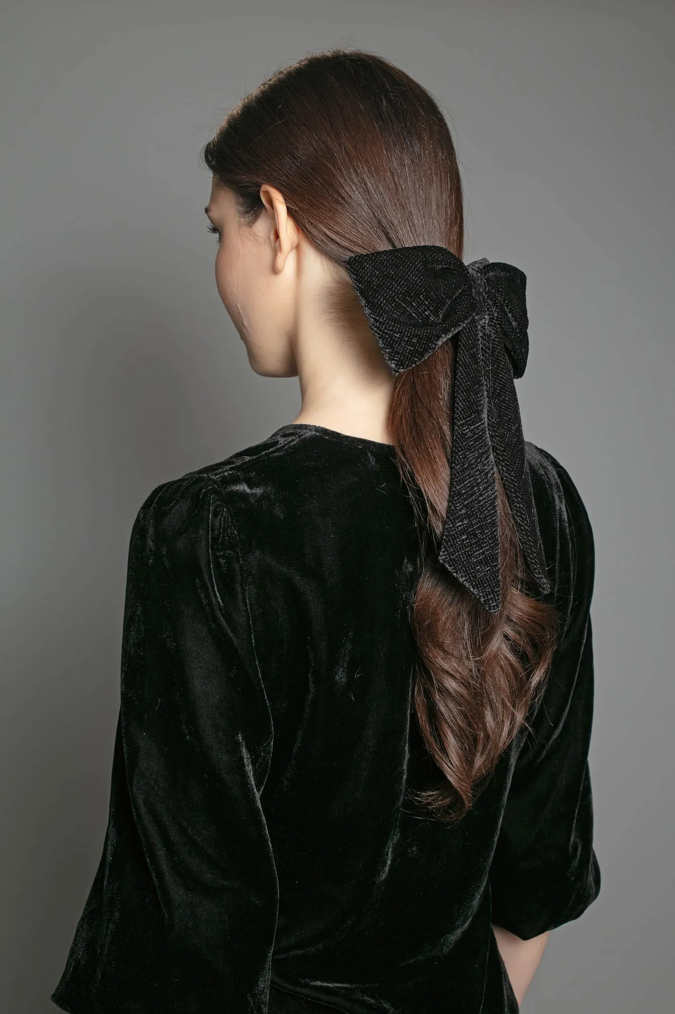 CRINKLE VELVET BOW BLACK