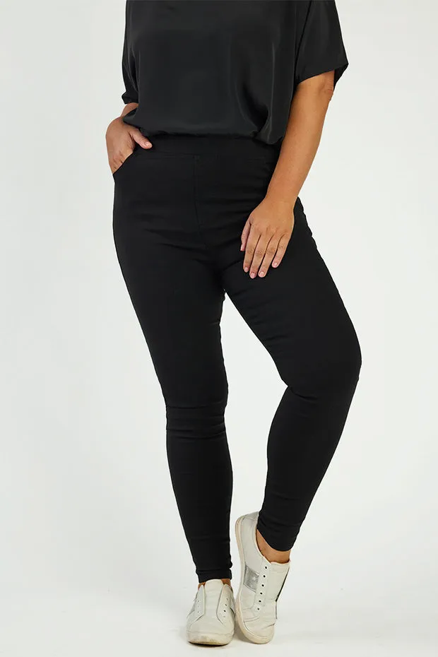 Essential Black Jeggings