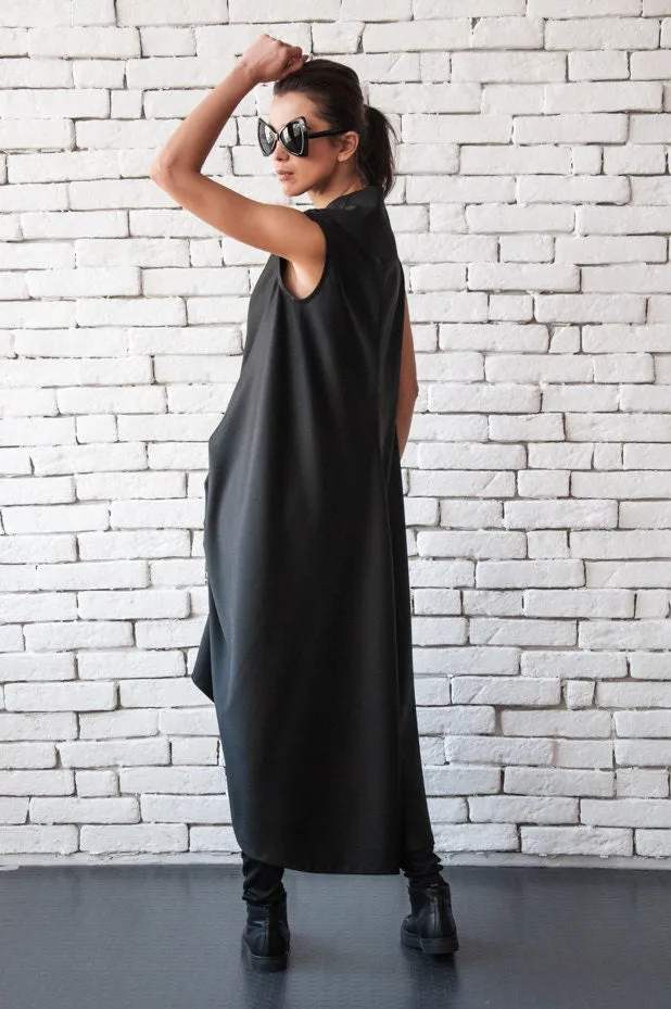 SLEEVELESS BLACK DRESS WITH DRAPPING