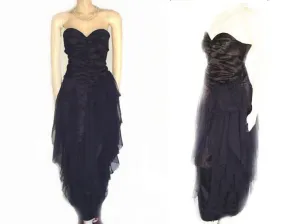 *VINTAGE 50s SWEETHEART BLACK SATIN & CHIFFON STRAPLESS EVENING GOWN WITH METAL ZIPPER